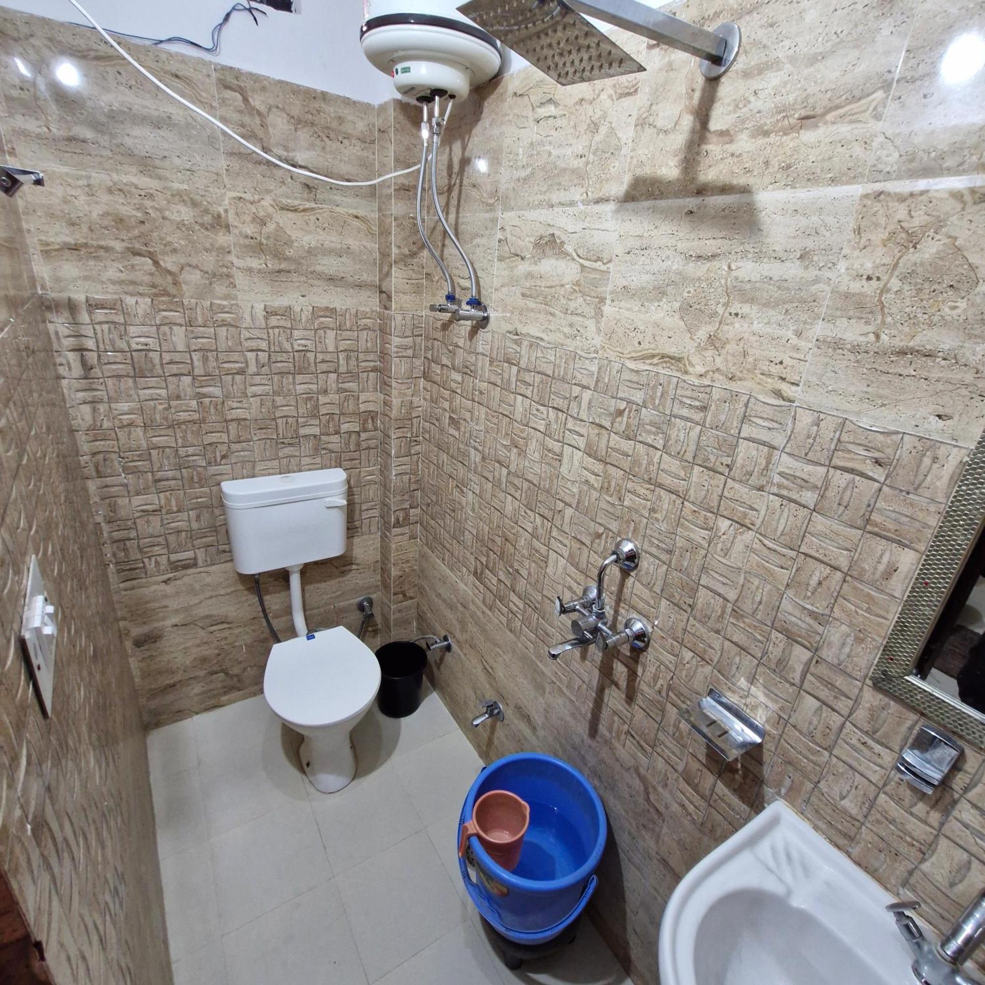 Saatvik Homestay Katra  Bilik gambar